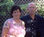 Leanne & Phil Knight reside in Australia :: Click to enlarge.
